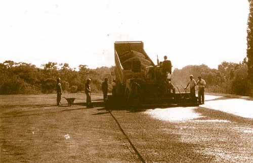 Asfaltamento da pista de Monsanto